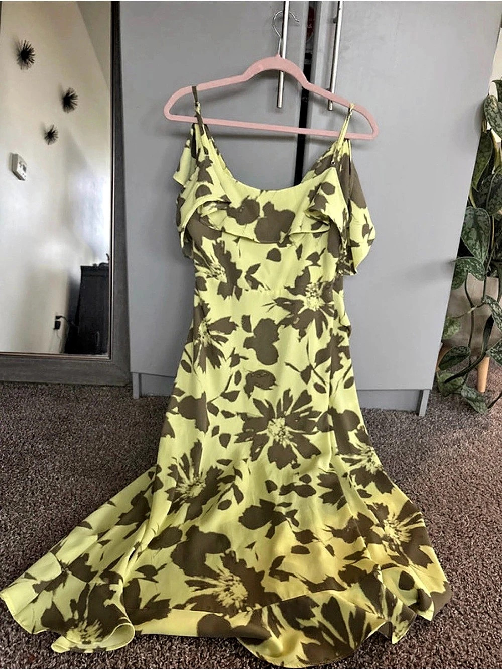 DKNY Floral midi Dress in brown & Yellow Size 10 - Picture 2 of 4